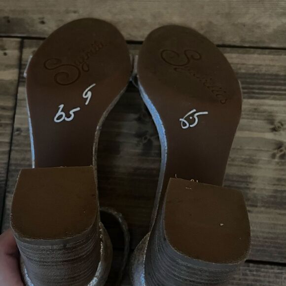 Seychelles Fury Sandal ankle strap pump metallic gold - Picture 6 of 7